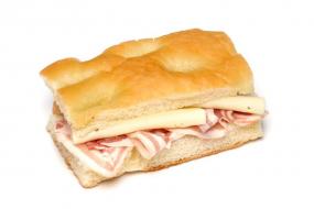 FOCACCIA PANCETTA E FORMAGGIO