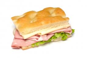 FOCACCIA MORTADELLA E FORMAGGIO