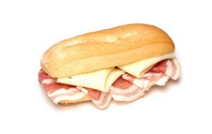 PANINO PANCETTA E FORMAGGIO